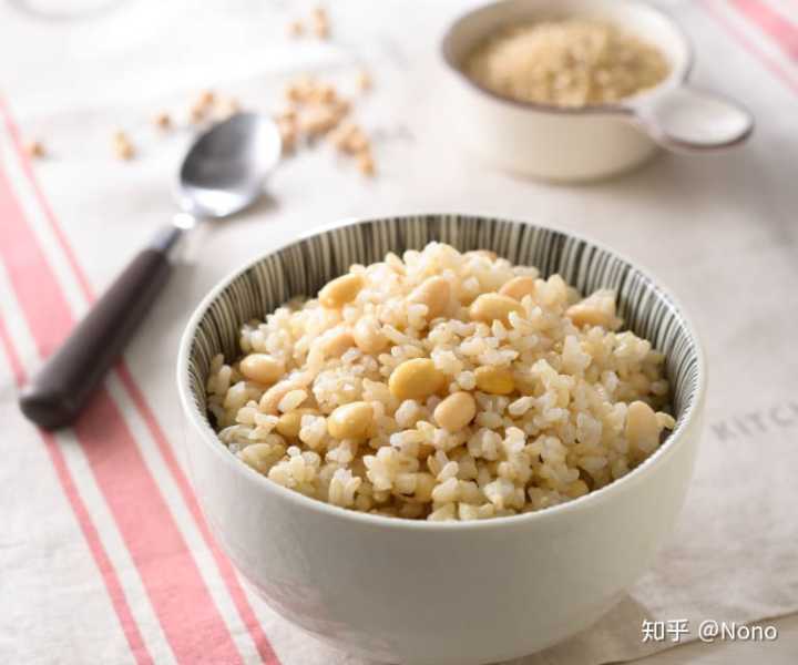 糙米和粳米有什么区别？ 粳米和糙米有什么区别 越详