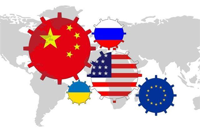 很多人劝我看三国演义，说现在是三国鼎立时期，事实真的如此吗？