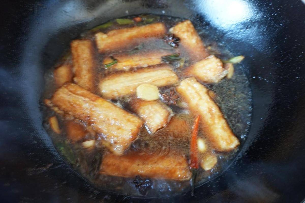 没有食欲就吃它！咖喱烧带鱼：香辣可口，这才是带鱼的美味吃法