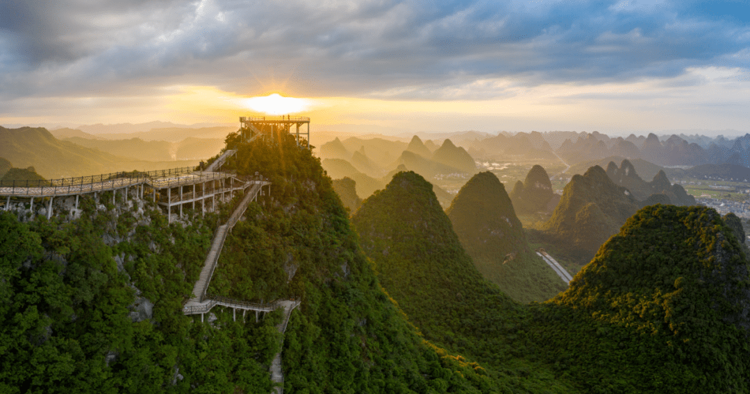 登顶桂林名山，所得皆所愿