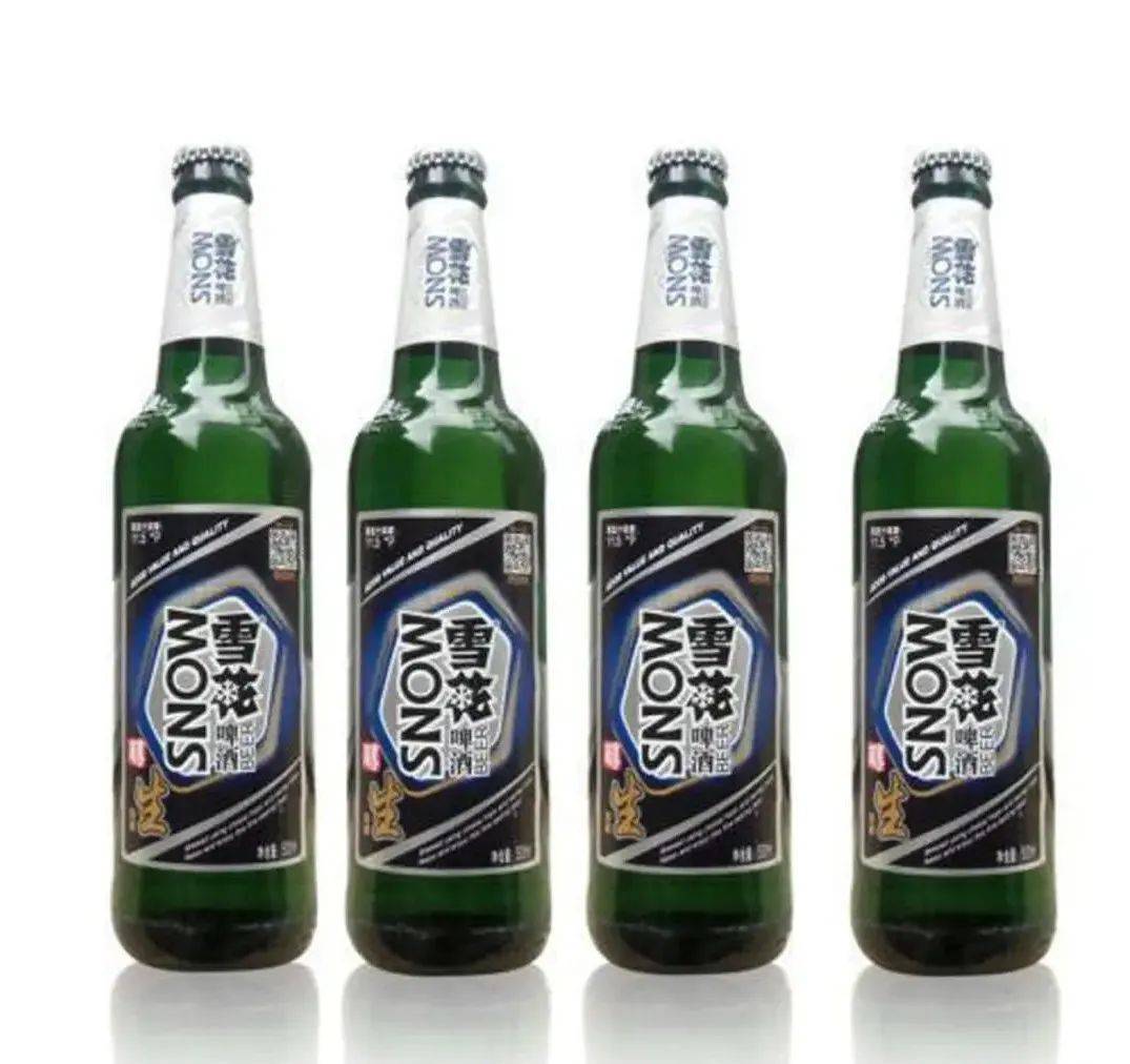 最早的沈阳啤酒分为黄牌,绿牌和雪花,1993年华润集团收购沈阳啤酒厂