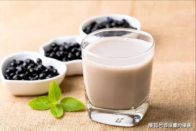明日中元节，遵循老传统，牢记“做3事、吃2物”，寓意平安顺遂