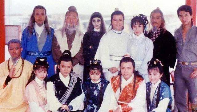 黄蓉脏话多，洪七公形象一落千丈，83版射雕好坏参半？
