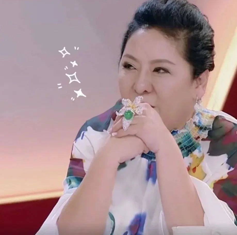 赌王三太戴上亿翡翠，泼天的富贵靠珠宝堆！为什么贵妇都爱翡翠？