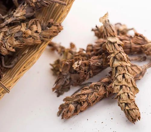 用这几味药泡茶喝，不知不觉间三高降下来了，千金不换。。。