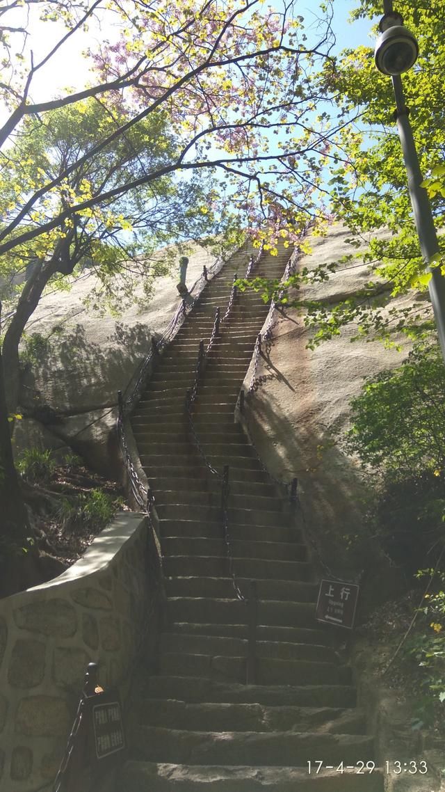 “智取华山路”——华山的第二条登山道