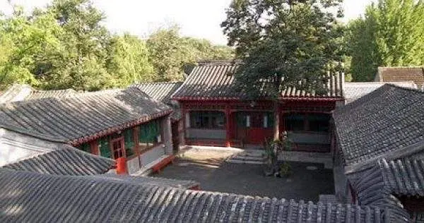 李兆基儿子李嘉诚身价_李兆基中学_李兆基