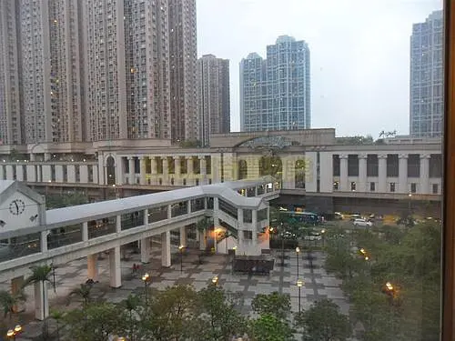 李兆基中学_李兆基_李兆基儿子李嘉诚身价