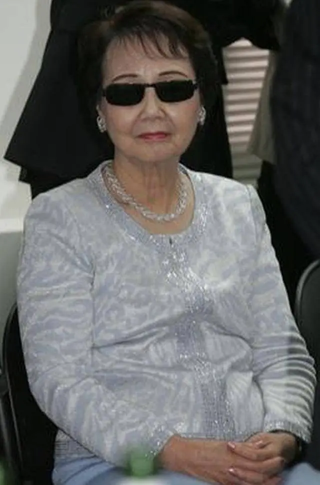 李兆基儿子李嘉诚身价_李兆基_李兆基中学