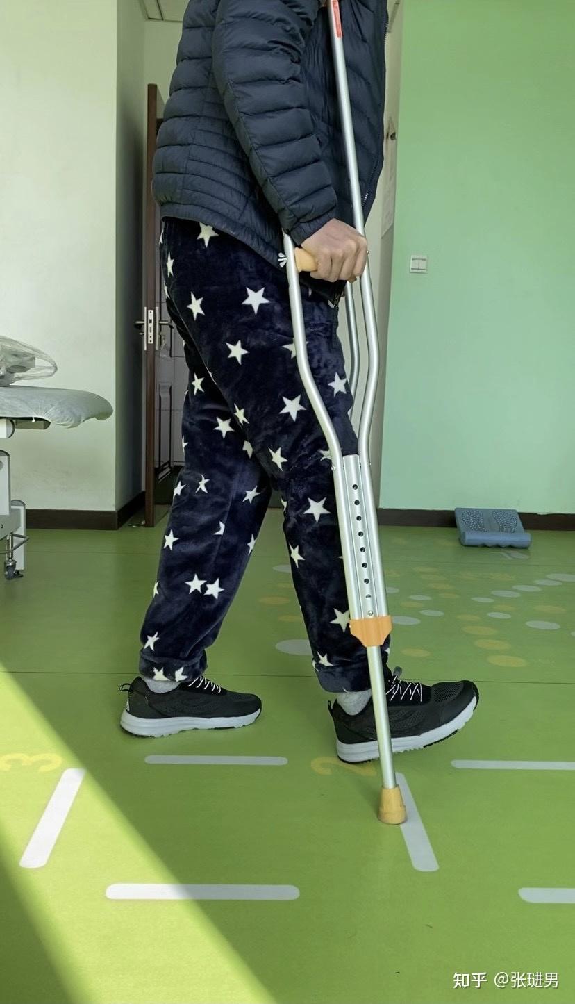 关节镜手术大约多少钱_关节镜手术后多久能正常走路_关节镜手术
